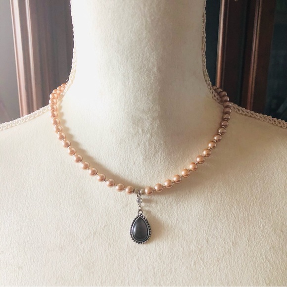 Handcrafted repurpose grey moon glow teardrop pendant Czech glass Pearl necklace - Picture 2 of 9